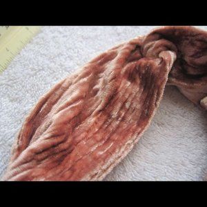 Scunci Soft Dusty Rose Pink Wide Velvet Fabric Headband Headwrap Hair Head Band